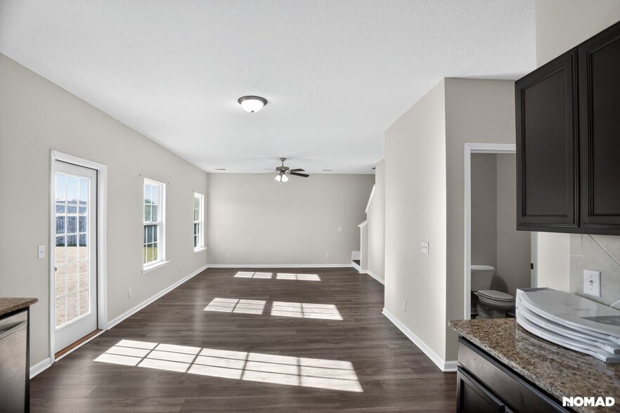 Building Photo - 356 Huntington Dr