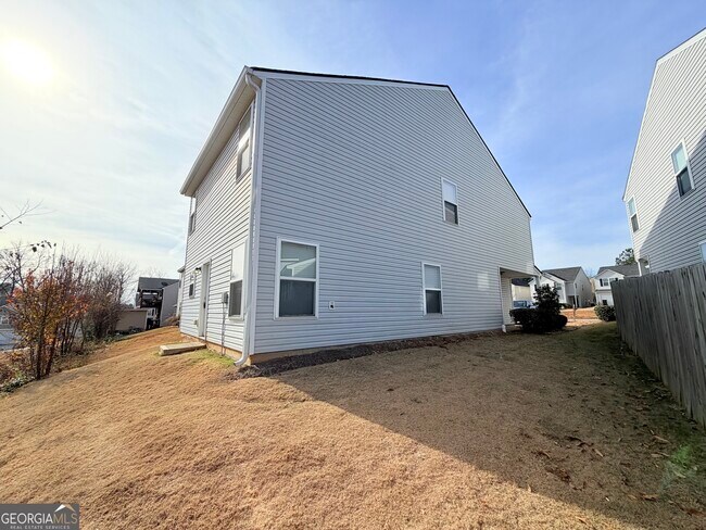 Building Photo - 18 Everett Cir SE