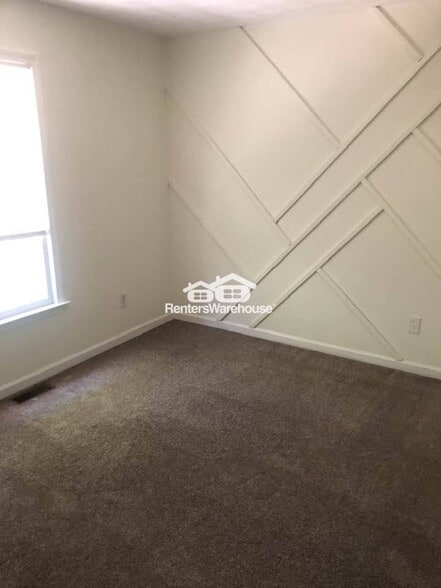 Building Photo - 3564 Manchester Dr