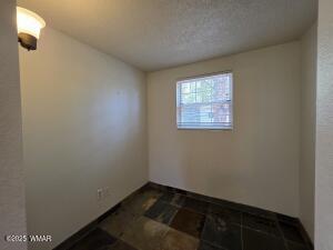 Building Photo - 1208 W Apache Ln