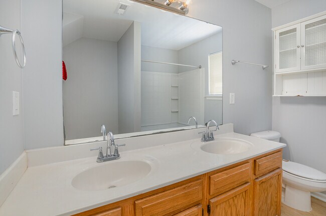 Building Photo - 4206 Wilson Ln