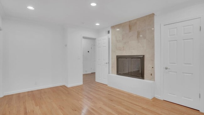 Building Photo - Lovely Home in San Jose near scenic Alum Rock! 2 Bedroom 2 Bath plus 1 Bed/1 Bath ADU