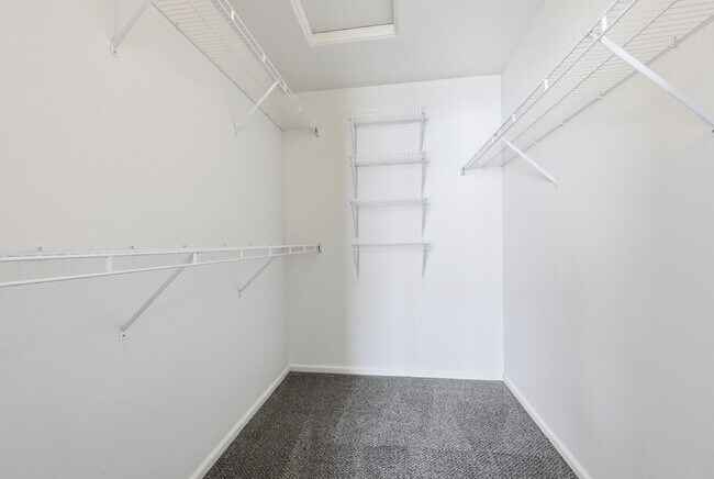 Building Photo - $1,945.95 - 2 Bed, 2.5 Bath Townhome in Colorado Springs with Attached Garage!