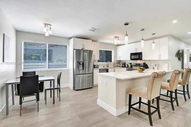 Building Photo - 1018 Adams St