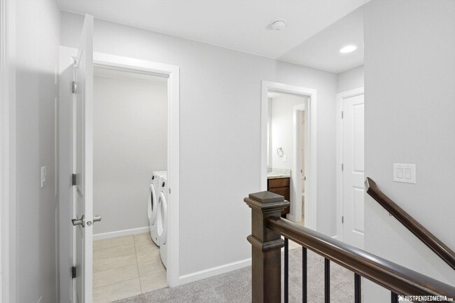 Building Photo - 1553 N Ravens Best Cir