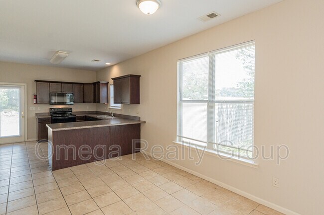 Building Photo - 1020 Washington Dr