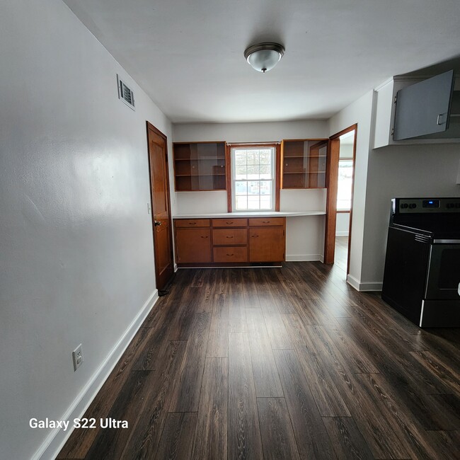 Dining room - 844 Mayflower Dr