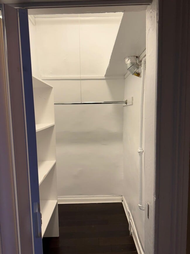 Building Photo - 1635 Union Turnpike