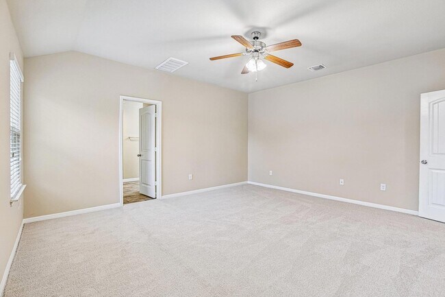 Building Photo - 10604 Menominee Falls Ln