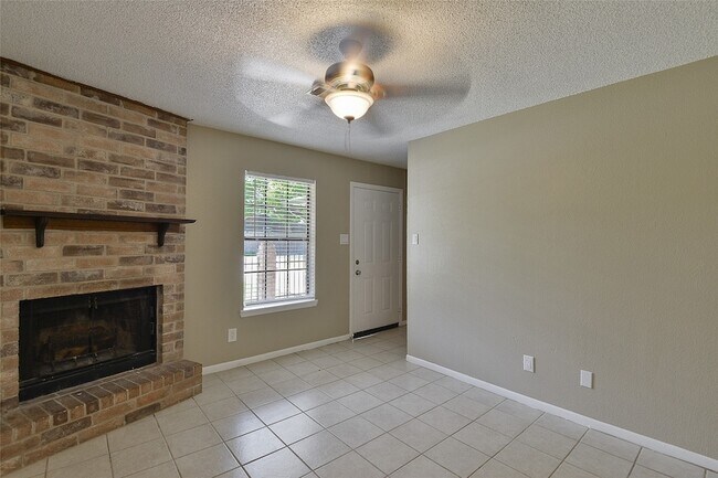 Building Photo - 4506 Avenue L