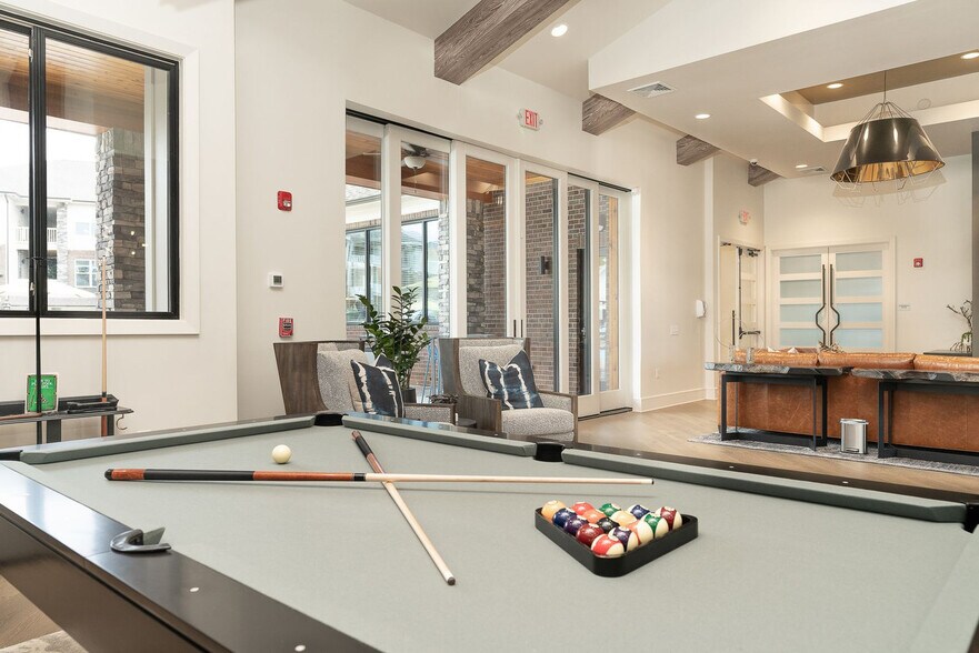 Building Photo - 11614 Vista Terrace Way-SI FL3-ID1612944P