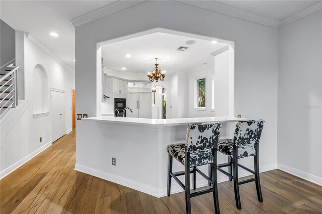 Building Photo - 651 Saxony Blvd