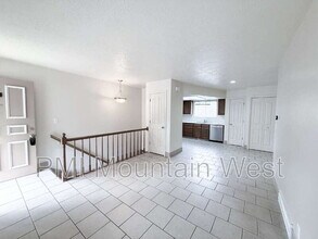 Building Photo - 142 N 200 W