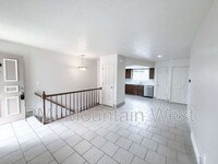 Building Photo - 142 N 200 W