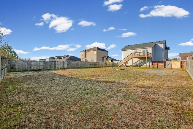 Building Photo - 1304 Freedom Dr