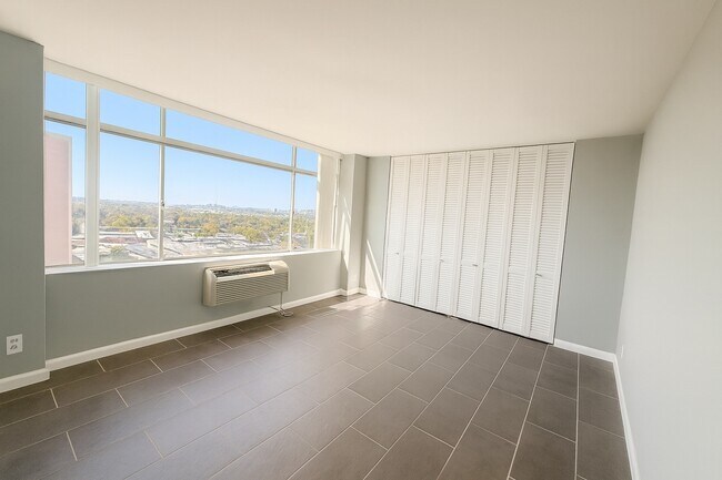 Building Photo - 7510 Hornwood Dr