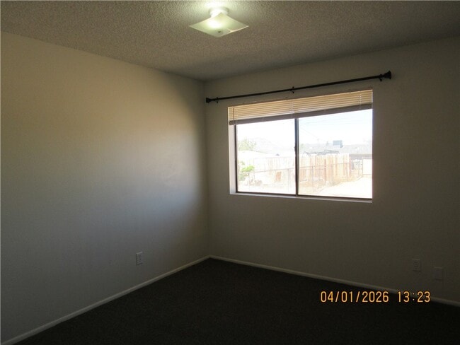 Building Photo - 2821 Karen Ave