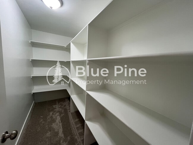 Building Photo - 185 Galena Smt Dr