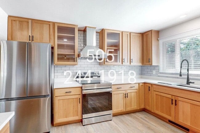 Building Photo - 1601 Georgia St NE