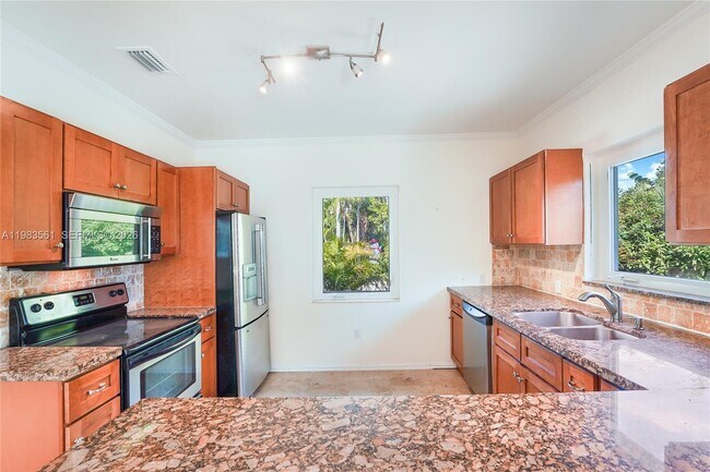 Building Photo - 8975 Froude Ave