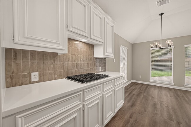 Building Photo - 1527 Lake Pauline Ct