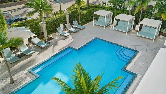 Building Photo - 155 E Boca Raton Rd