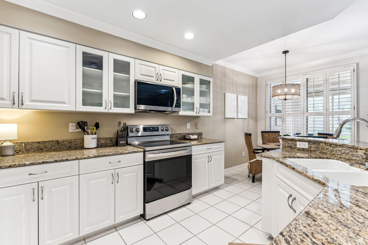 Building Photo - 24833 Lakemont Cove Ln