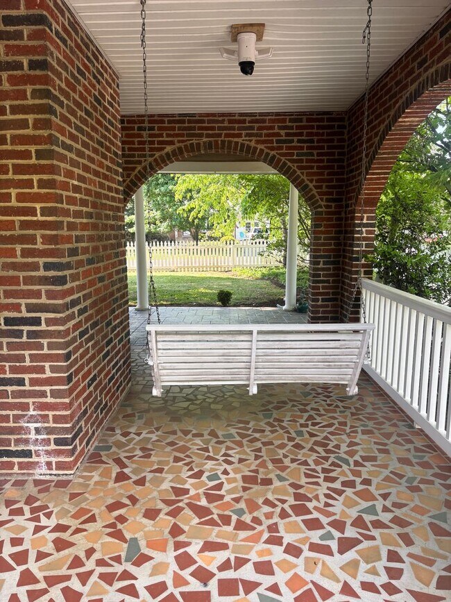 Building Photo - 3479 Overbrook Dr