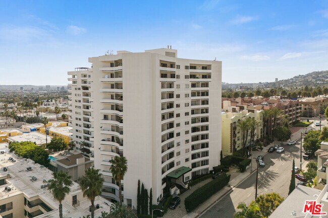Building Photo - 7250 Franklin Ave