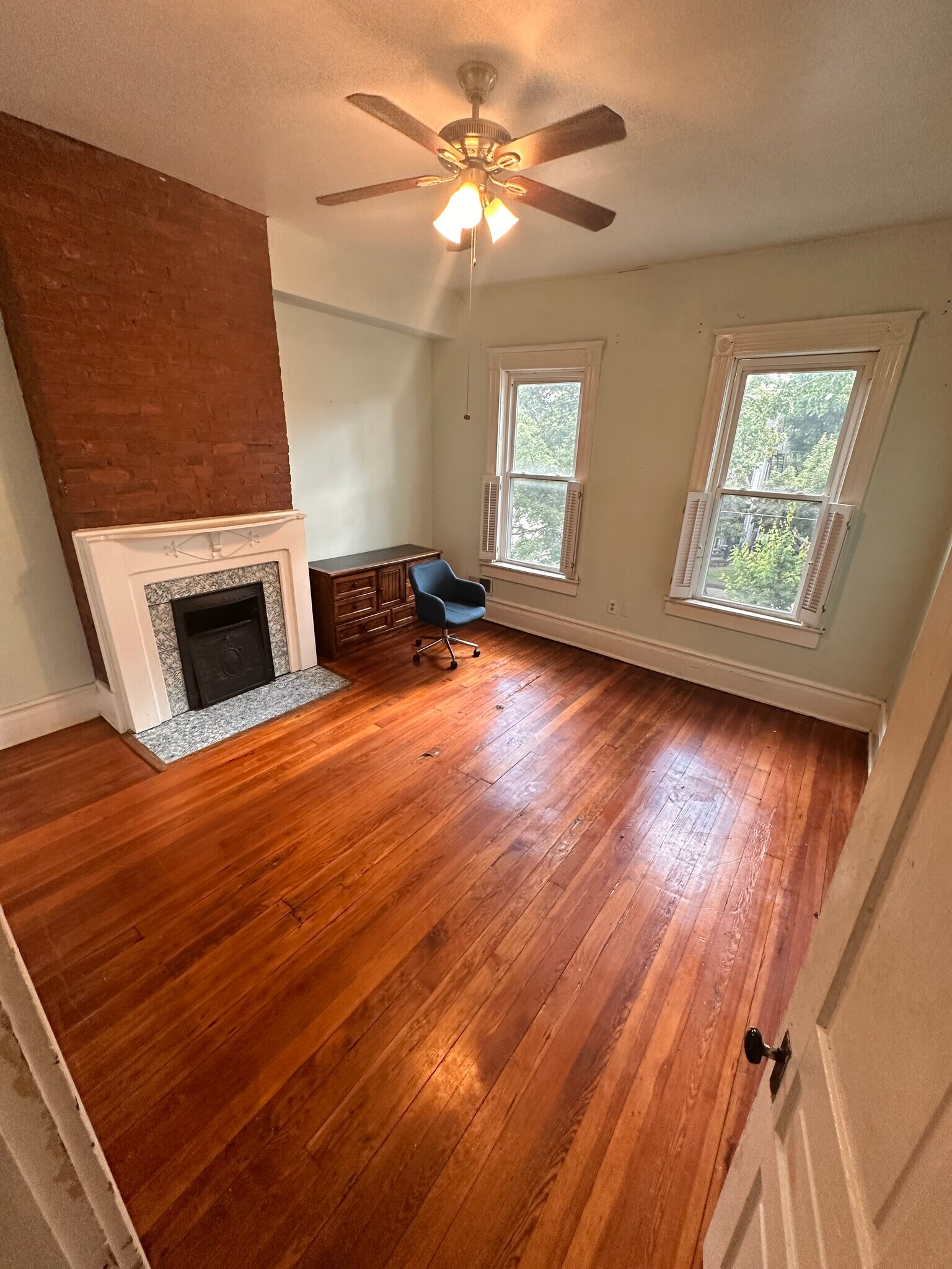 Building Photo - 815 Rubel Ave