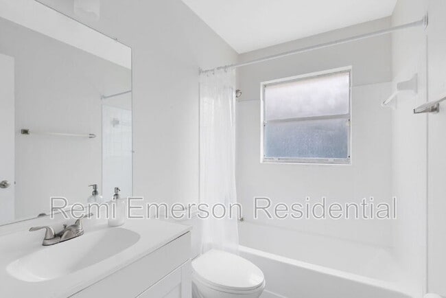 Building Photo - 7951 Merrimac Cove Dr