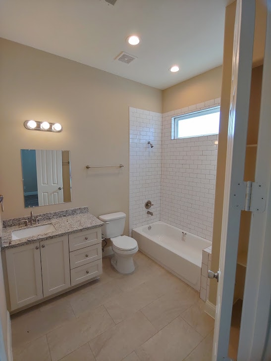 Second floor bath - 4926 Weeping Willow Rd