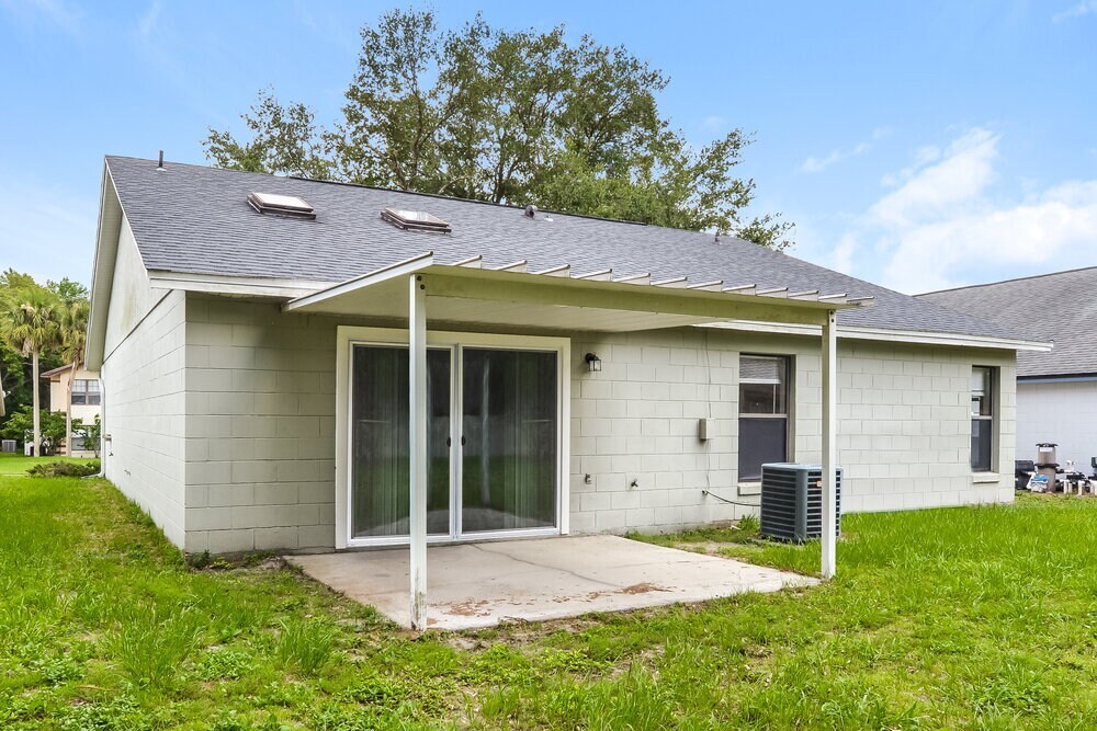 Building Photo - 1058 Dees Dr