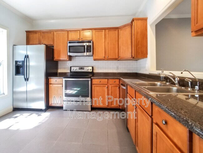 Building Photo - 209 Ashby Dr