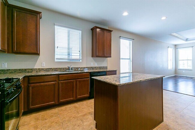 Building Photo - 20114 Brookwood Holw