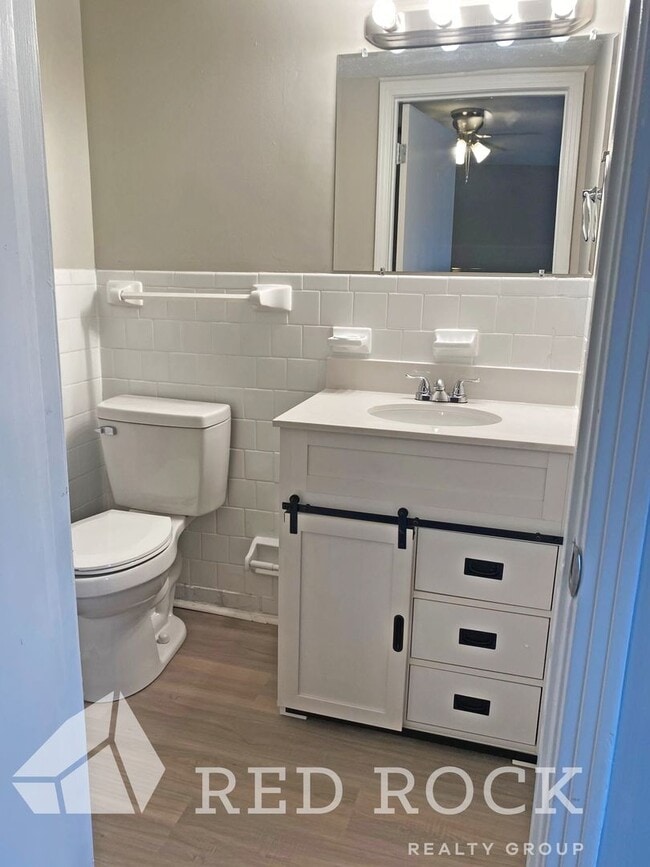 Building Photo - Canterbury Townhomes Columbus, MS