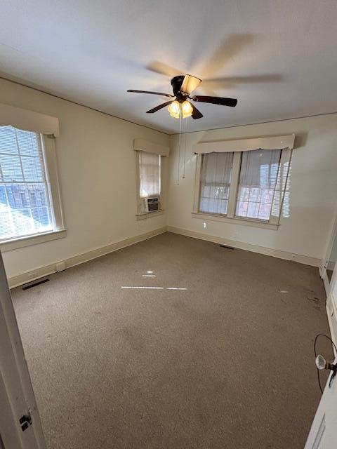 Building Photo - 12 Warren Ct