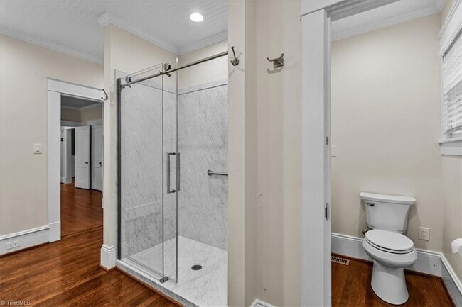 Building Photo - 213 Westover Terrace