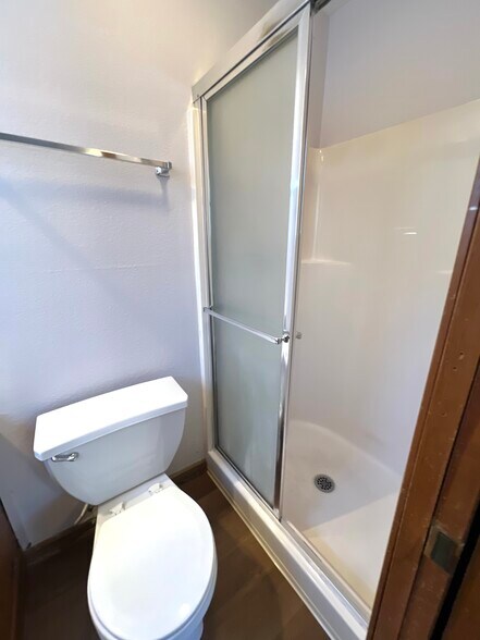 Building Photo - 10207 E 63rd Ter