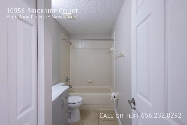 Building Photo - 10956 Brickside Ct