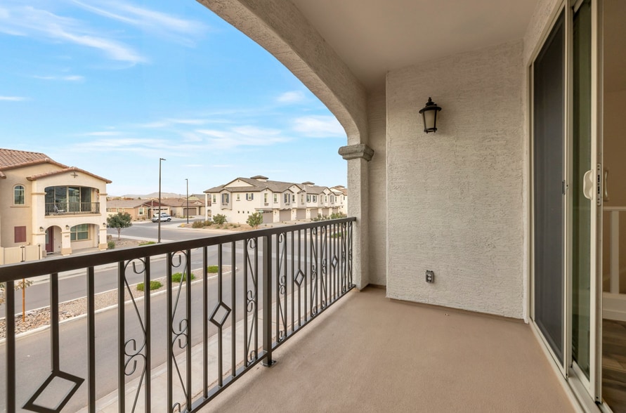 Building Photo - 4063 E Pinto Dr