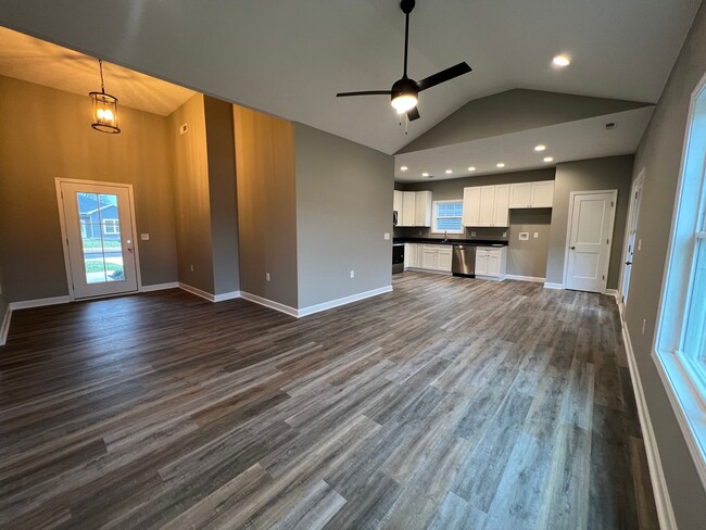 Building Photo - New Construction three bedroom in Plum Spr...