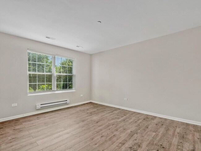 Building Photo - 1464 Lake Ridge Ct
