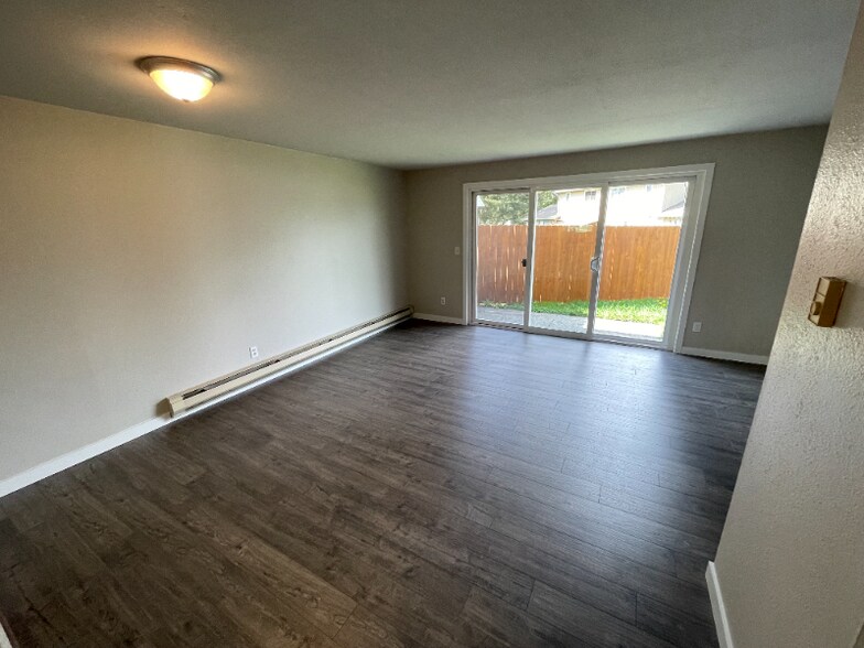 Building Photo - 9729 5th St NE