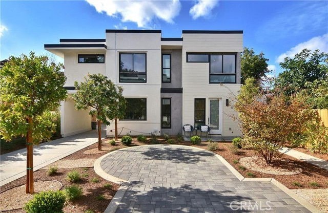 Building Photo - 189 S Allen Ave