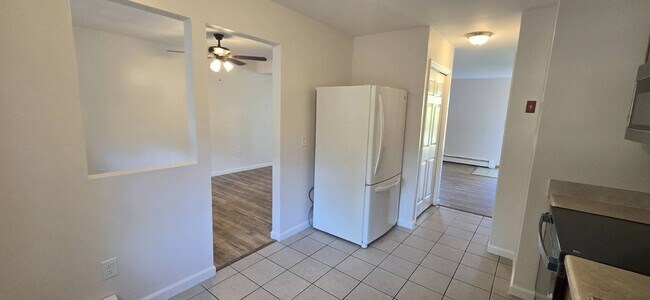 Building Photo - 1335 Union Ave