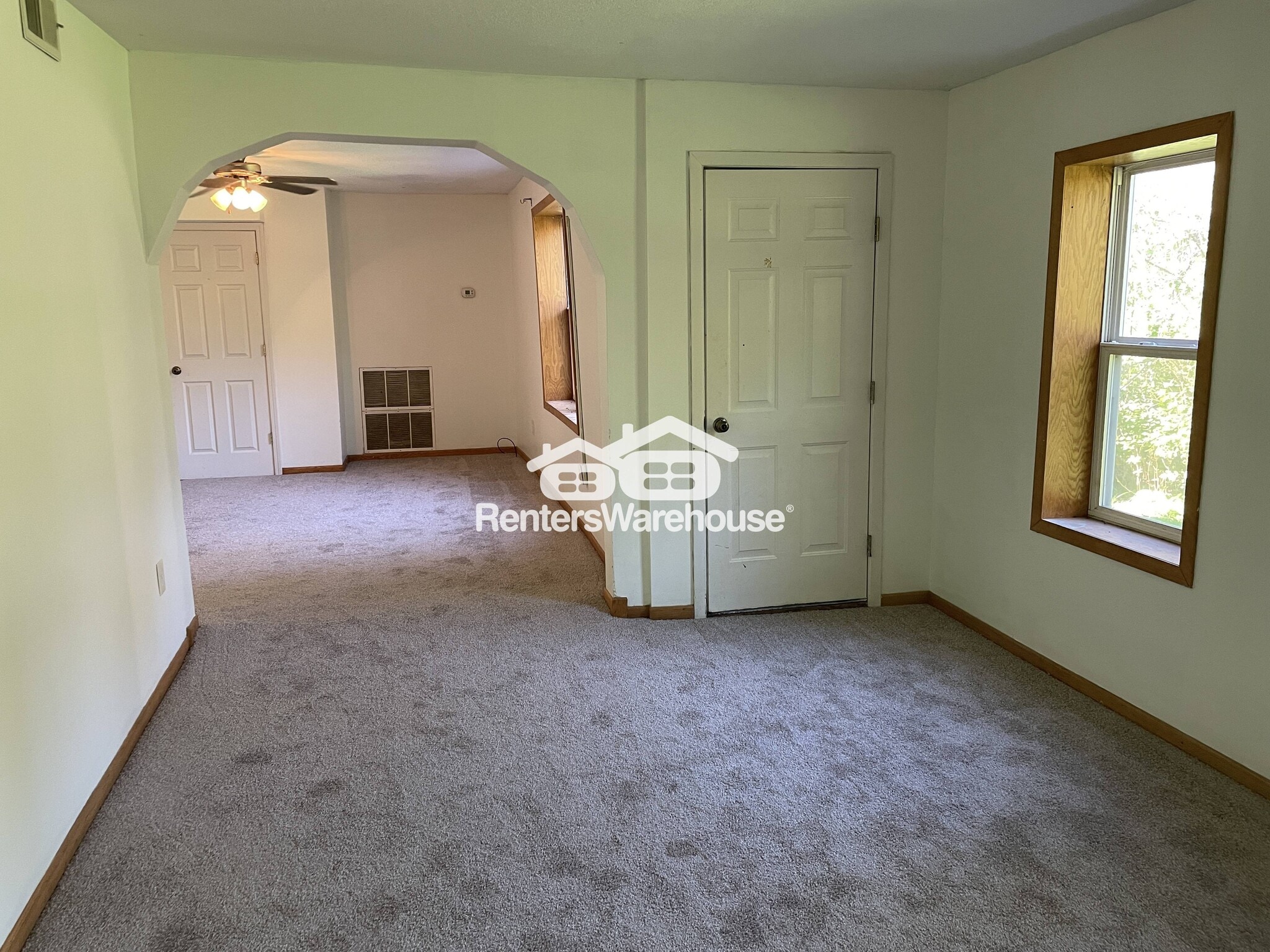 Building Photo - 1320 County Rd A