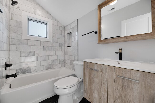 Building Photo - 6914 Willow St NW