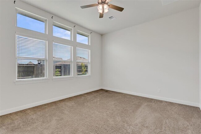 Building Photo - 15342 Majestic Knight Dr