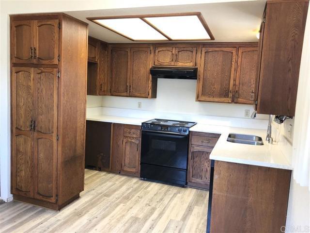 Building Photo - 1341 S Juniper St